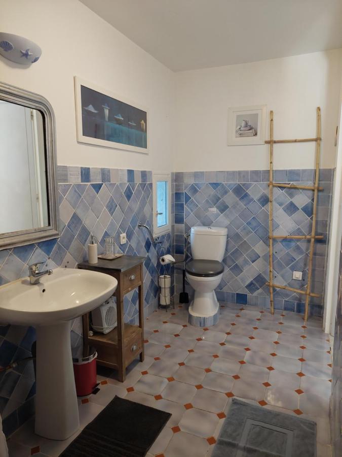 Bed and Breakfast Mas Des Cigognes Le Thor Esterno foto